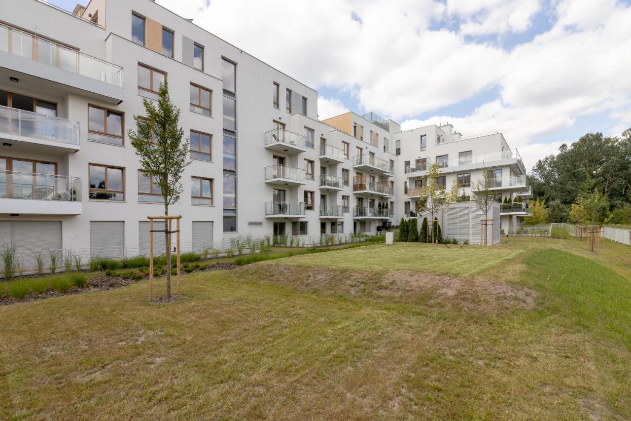 Appartamento Wilanow Gardens With Balcony Varsavia Esterno foto